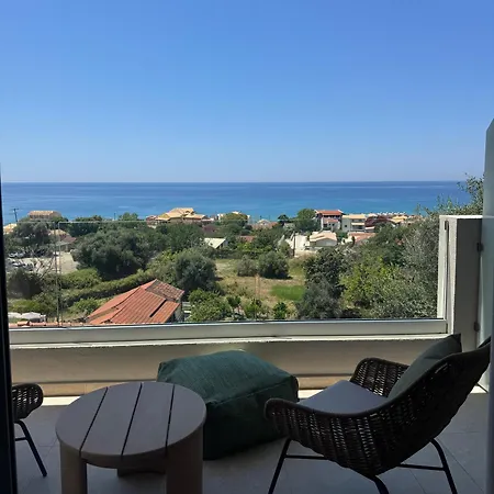 The Little Crab Aparthotel Agios Gordios (Corfu)