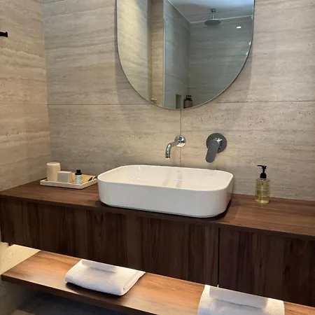 Aparthotel The Little Crab 4*